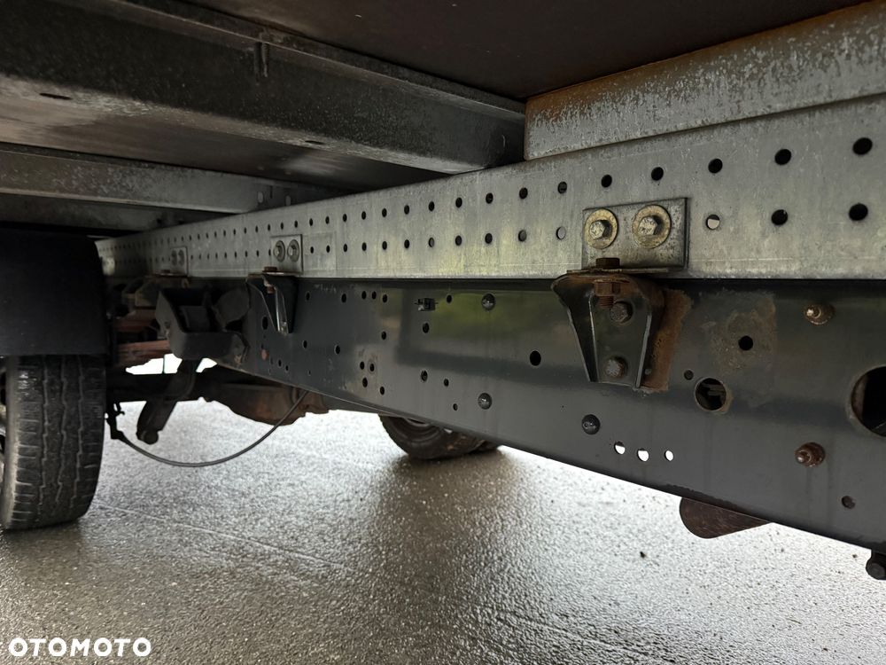 Iveco DAILY 35-170 *3.0* TYLKO 92000 km* KONTENER* Bliźniak* Tempomat* Blokada Mostu* - 9