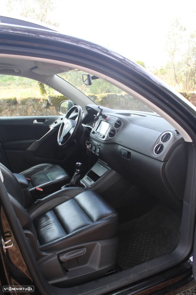 VW Tiguan 2.0 TDI Sport 4Motion - 10