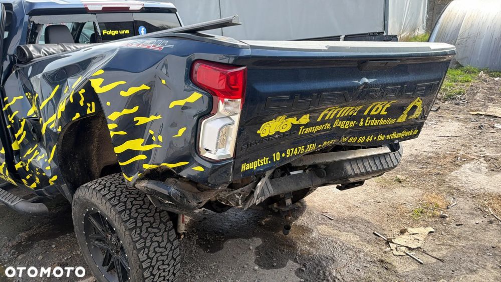 Chevrolet Silverado - 31