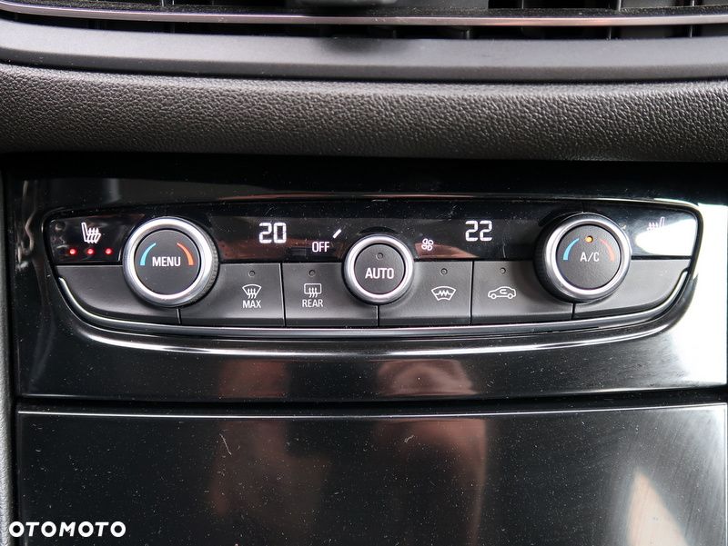 Opel Grandland 1.2 T GS S&S - 24