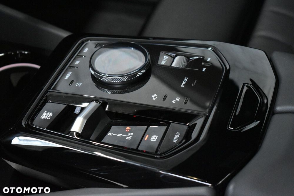 BMW Seria 5 - 24