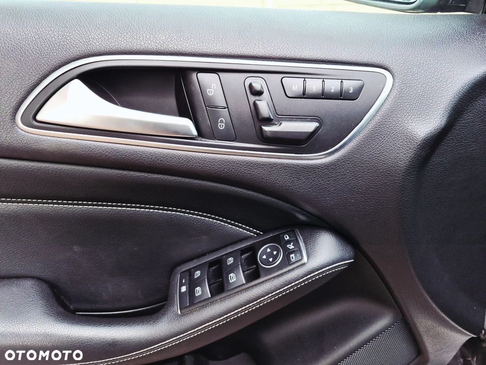 Mercedes-Benz Klasa B 180 BlueEFFICIENCY Edition Style - 11