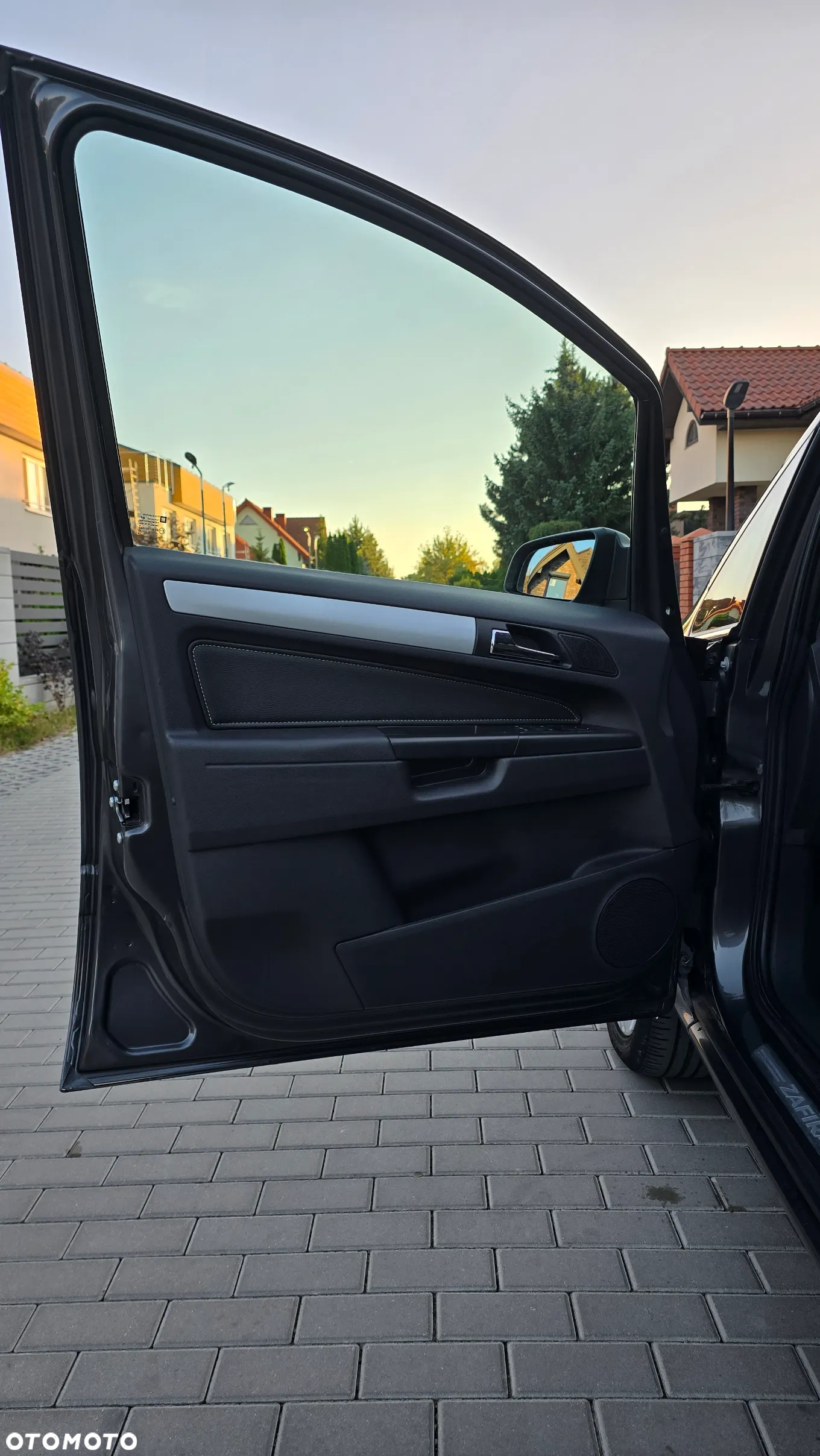 Opel Zafira 1.8 Essentia - 13