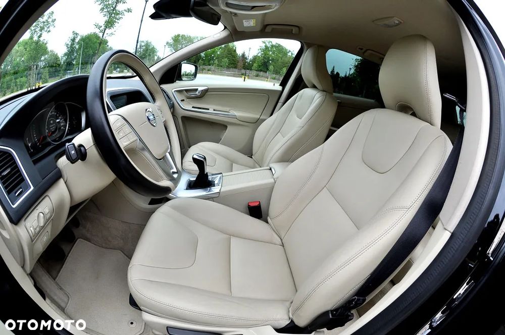 Volvo XC 60 D3 Summum - 3