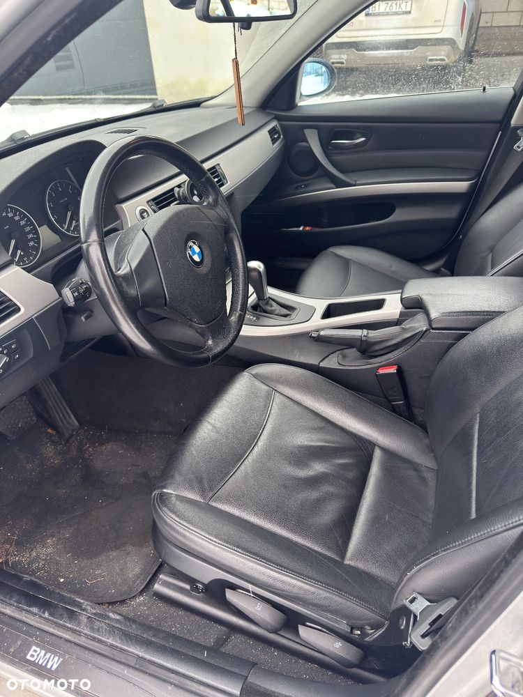 BMW Seria 3 325i - 6