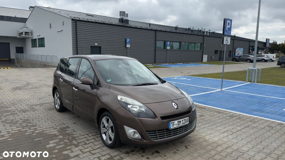Renault Scenic 1.4 16V TCE Expression - 11