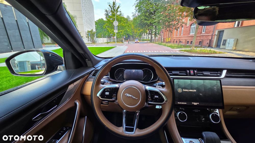 Jaguar F-Pace P250 AWD - 25