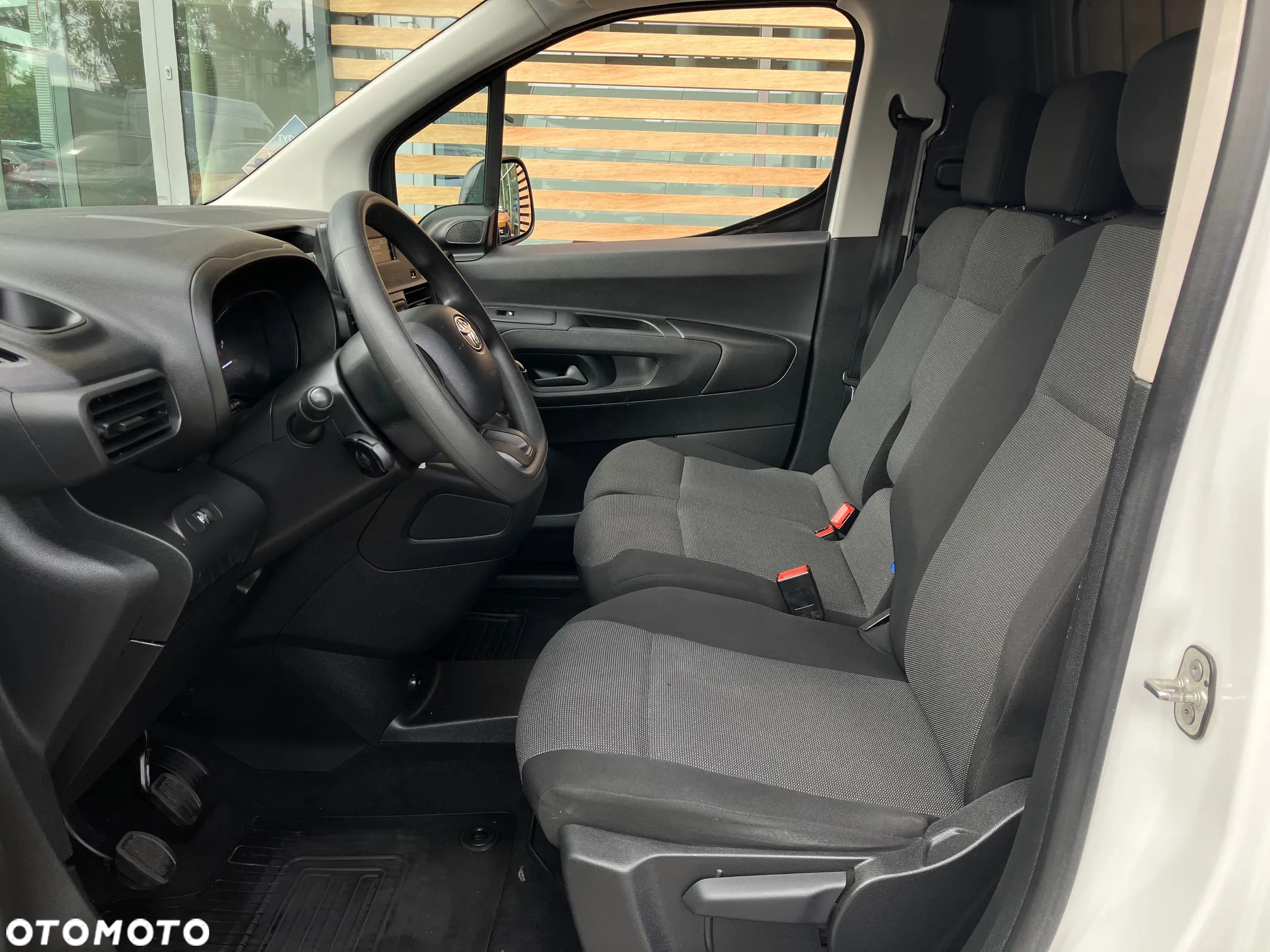 Toyota PROACE CITY - 34