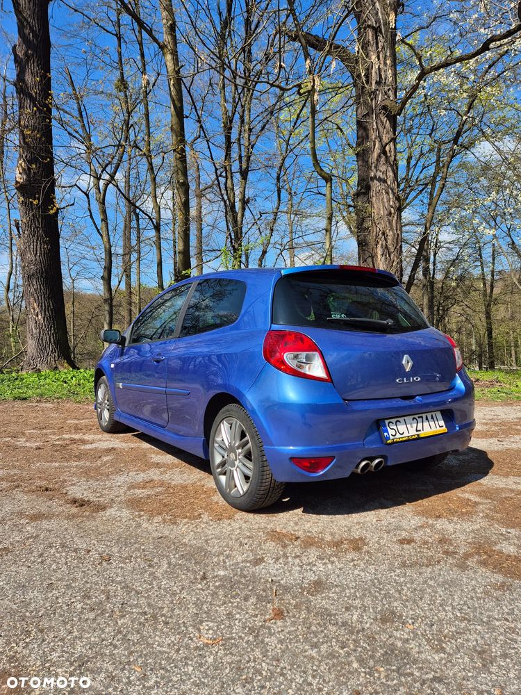 Renault Clio - 6