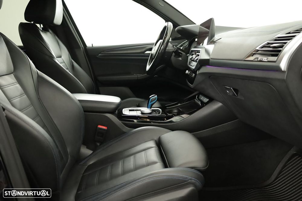 BMW iX3 M Sport Impressive - 22
