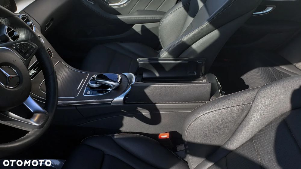 Mercedes-Benz Klasa C 300 T 9G-TRONIC - 15