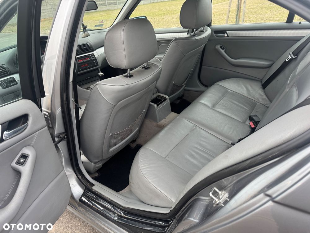 BMW Seria 3 330d - 6