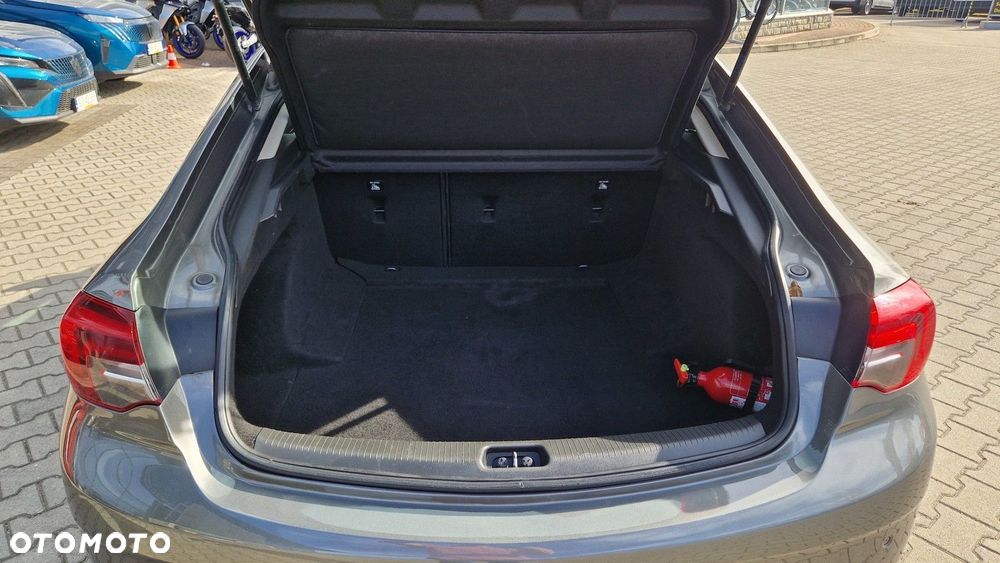 Opel Insignia 1.5 T Enjoy S&S - 16