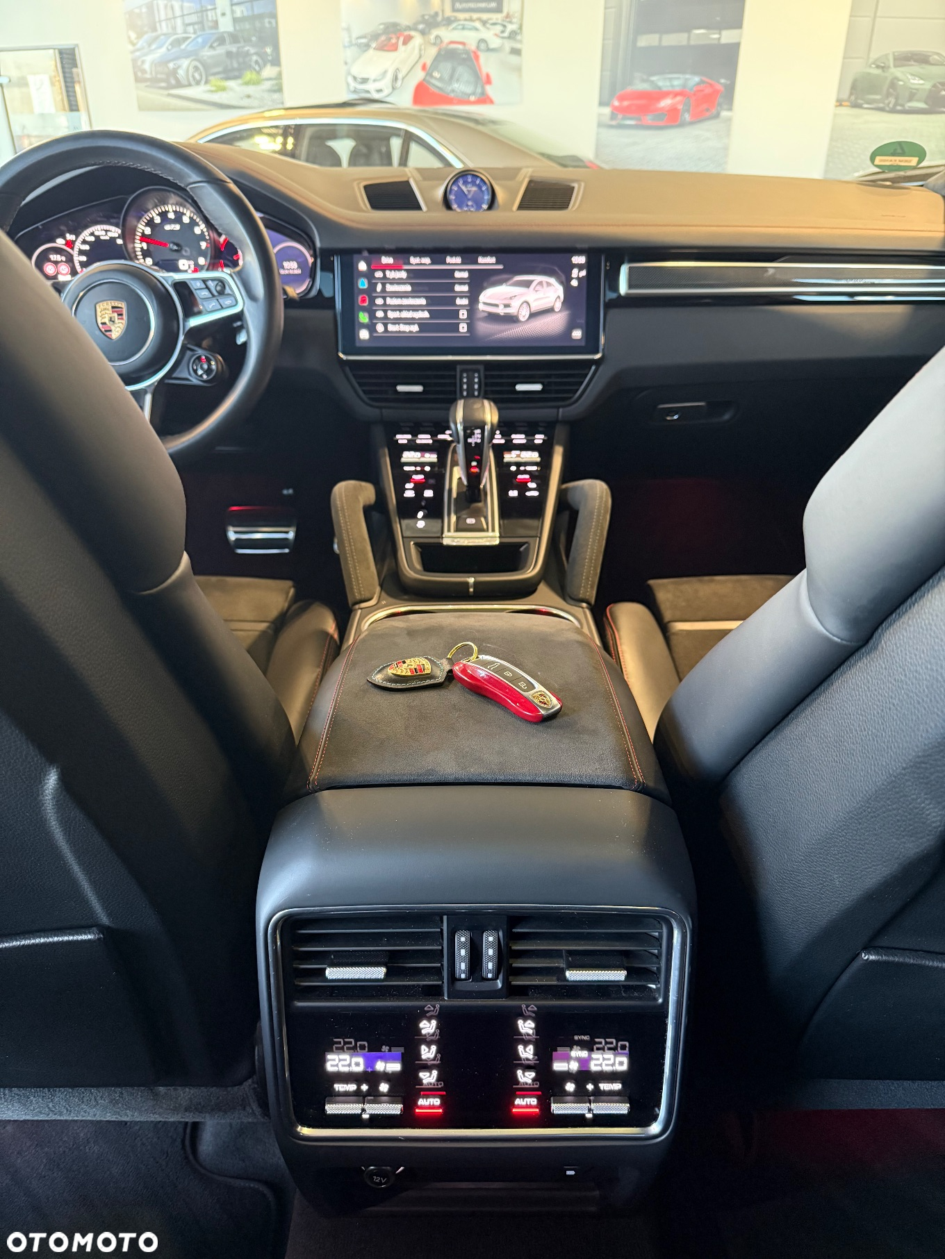 Porsche Cayenne Coupe GTS - 11