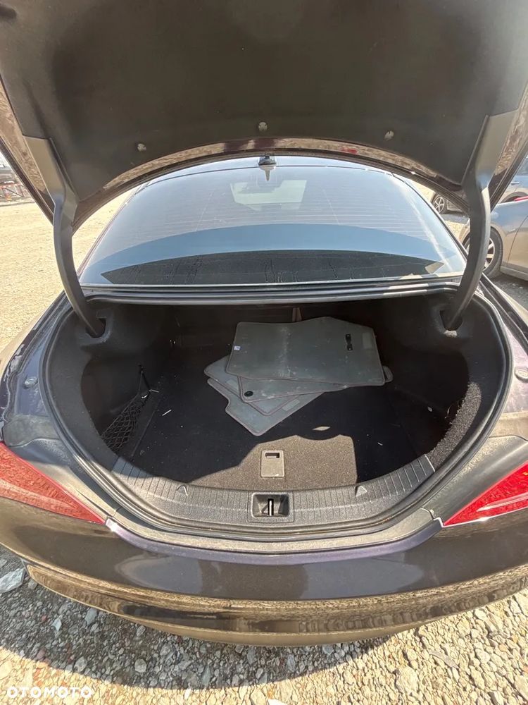 Mercedes-Benz CLA - 25