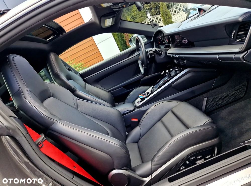 Porsche 911 Carrera PDK - 10