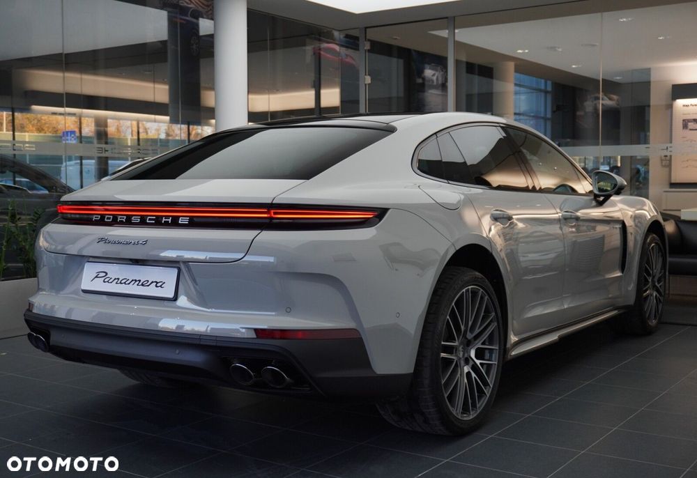 Porsche Panamera - 8