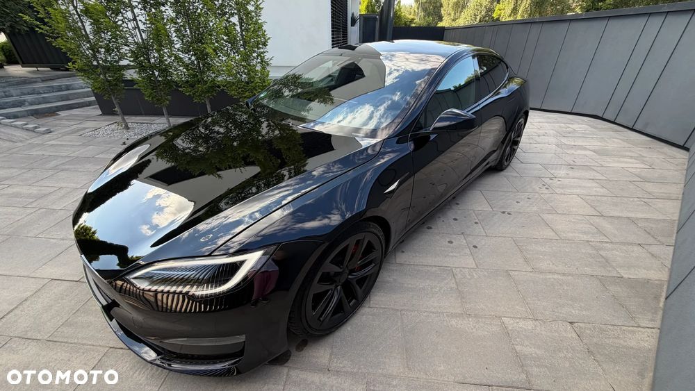 Tesla Model S Plaid - 5