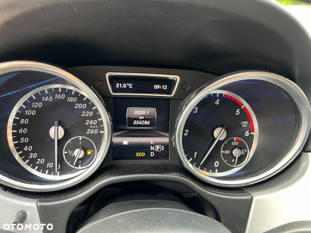 Mercedes-Benz ML 350 BlueTEC 4-Matic - 36