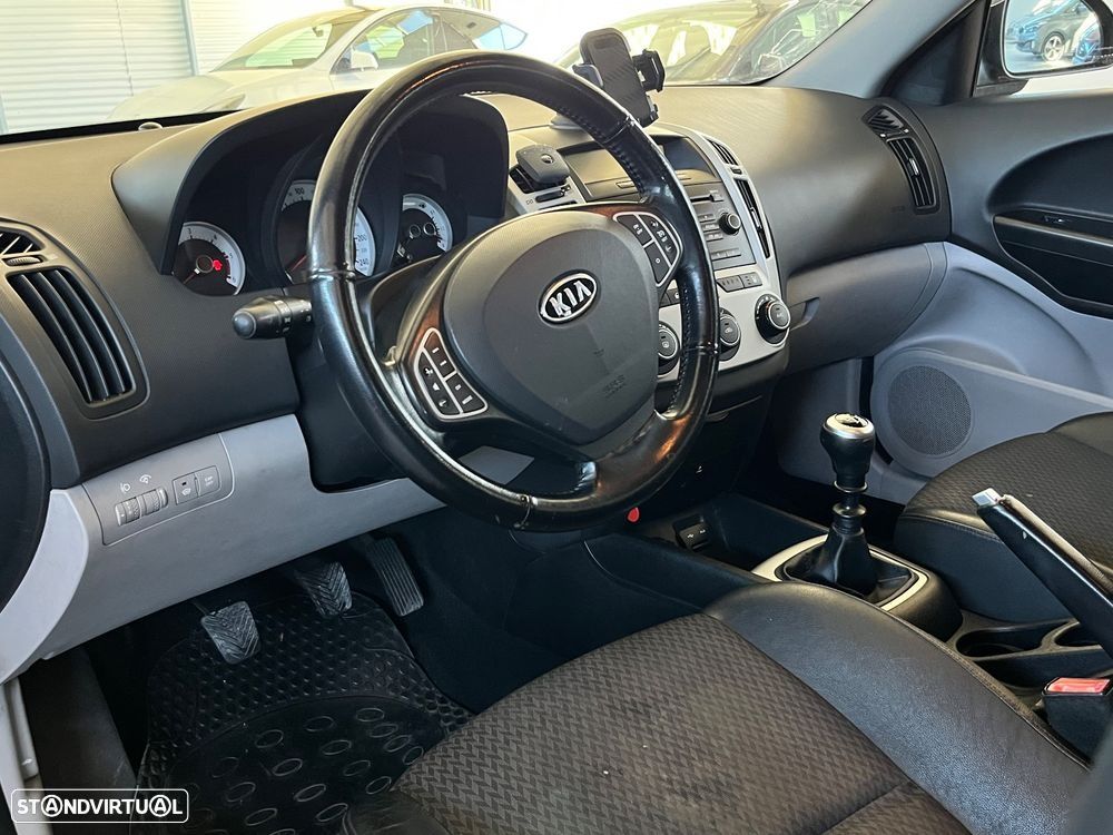 Kia Ceed SW 1.6 CRDi TX - 7