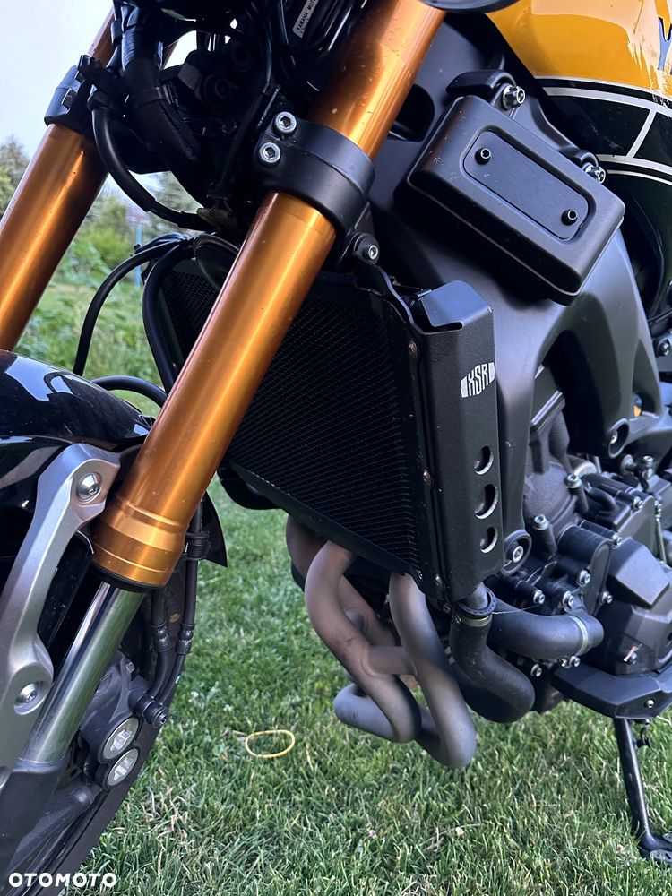 Yamaha XSR - 16