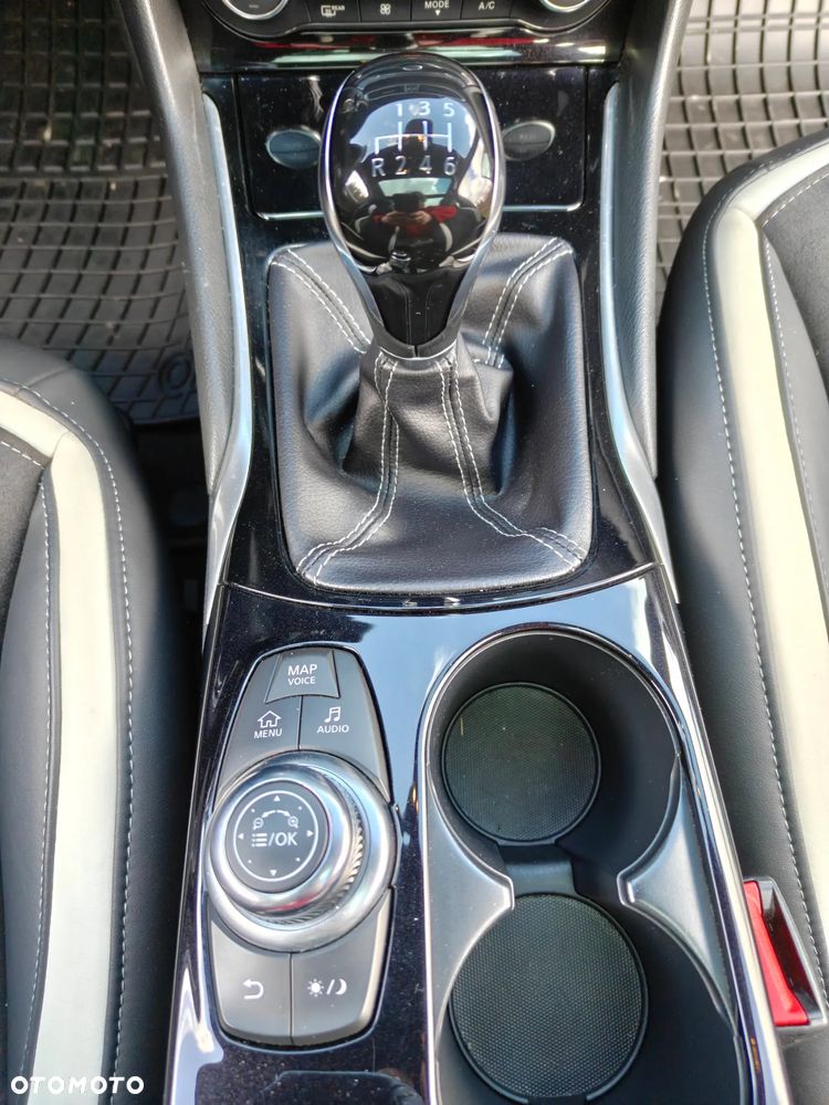 Infiniti Q30 1.5d Premium - 3