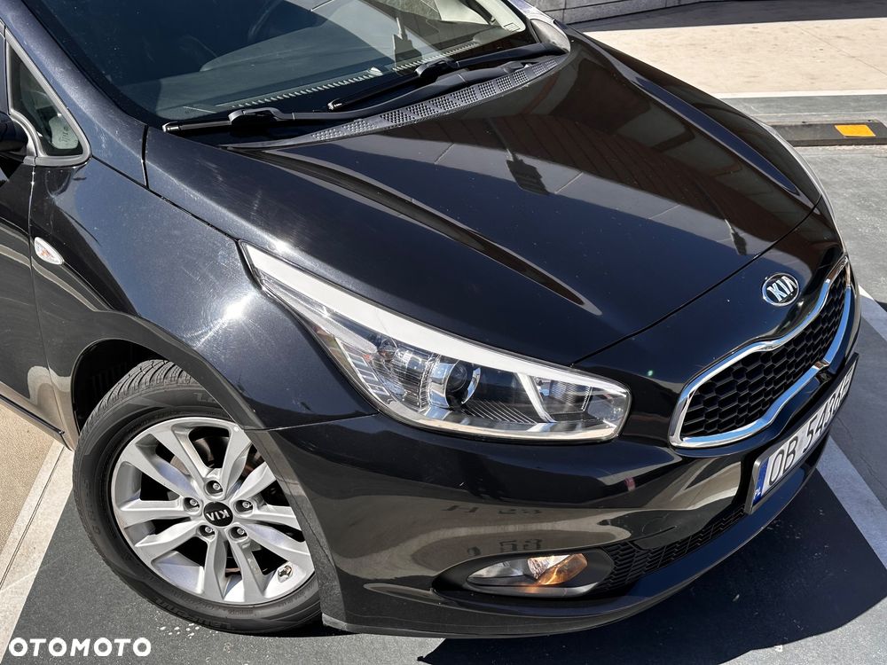 Kia Ceed 1.4 CVVT Dream Team Edition - 9