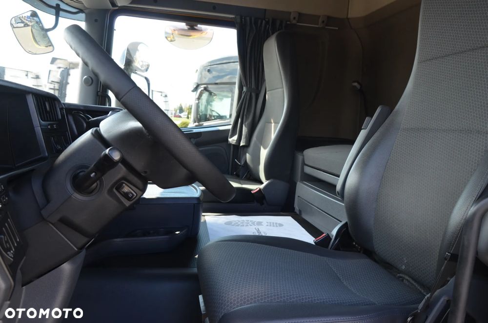 Scania 6x2 HAKOWIEC / MEILLER / OŚ POD. i SKRĘTNA / ACC / Z NIEMIEC / 1093 - 17