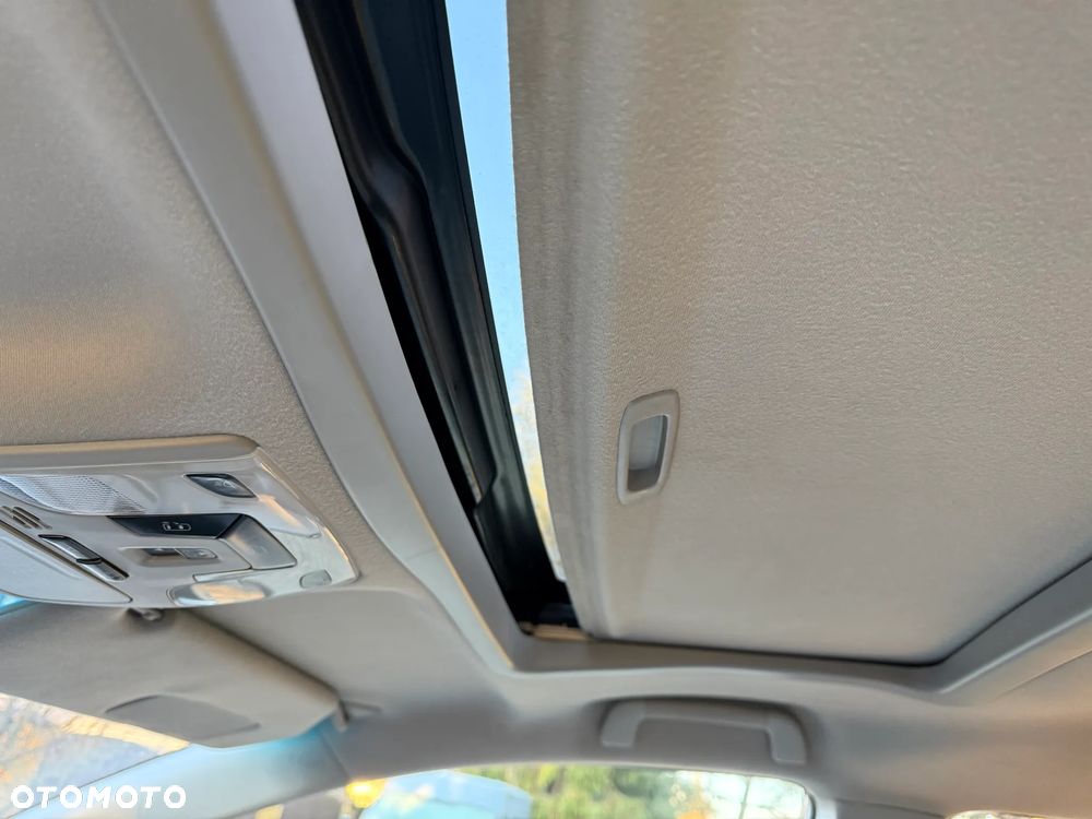 Toyota Sienna - 16