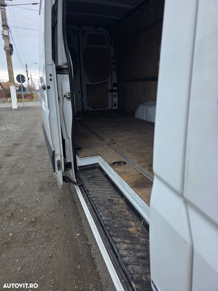 Mercedes-Benz Sprinter - 8