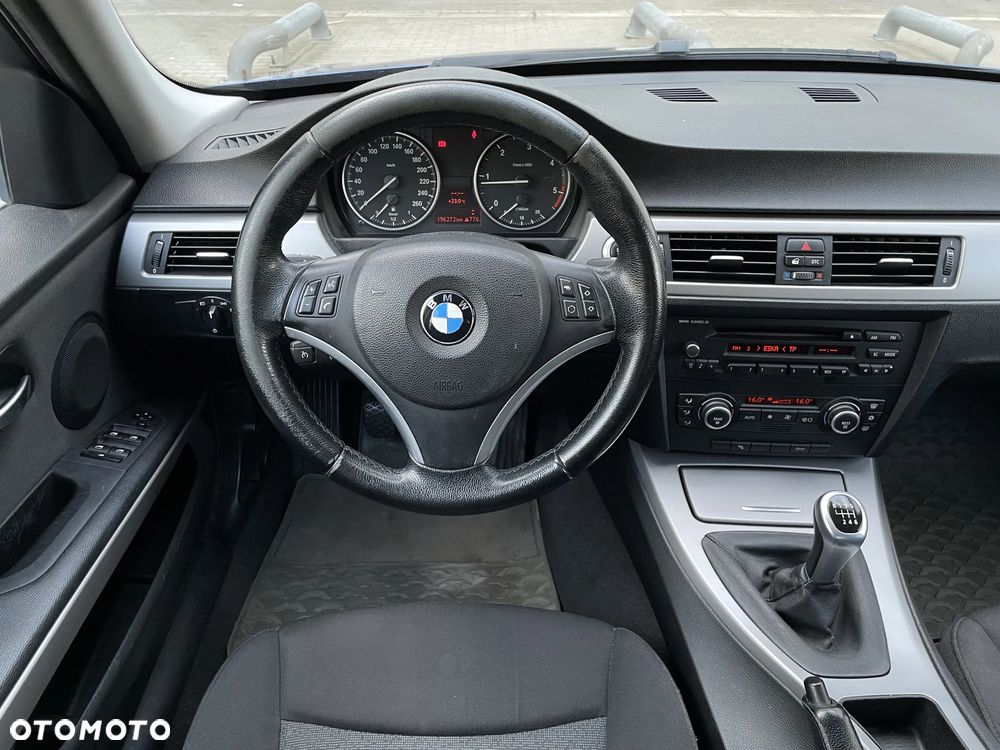 BMW Seria 3 320d DPF - 20