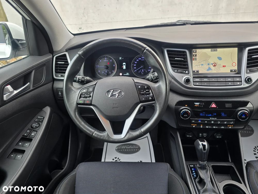 Hyundai Tucson 2.0 CRDi 4WD Automatik Advantage - 8
