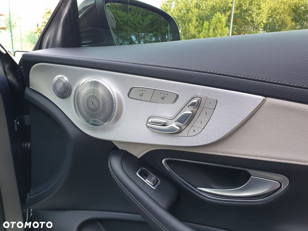 Mercedes-Benz Klasa C AMG 63 S AMG Speedshift 7G-MCT - 18