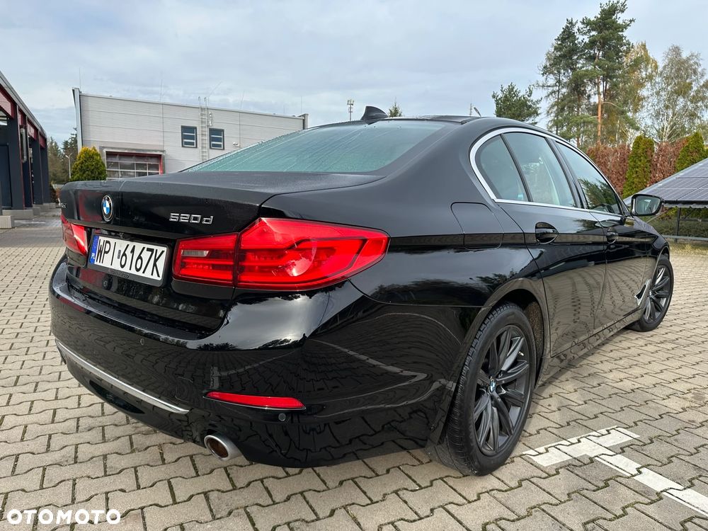 BMW Seria 5 520d xDrive Luxury Line - 25
