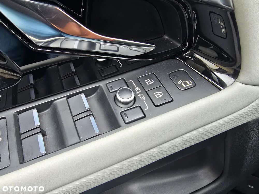 Land Rover Range Rover Evoque 2.0 D200 mHEV R-Dynamic SE - 14