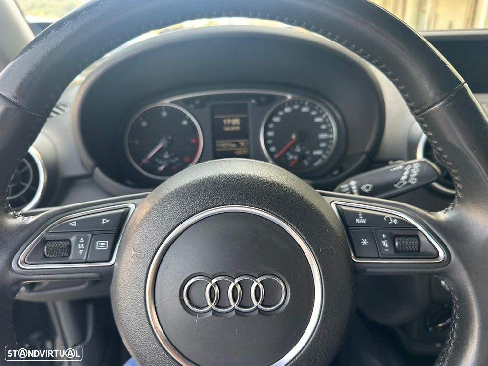 Audi A1 1.6 TDI Attraction - 15