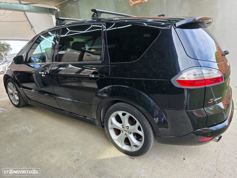 Ford S-Max 2.2 TDCi Titanium 7L - 39