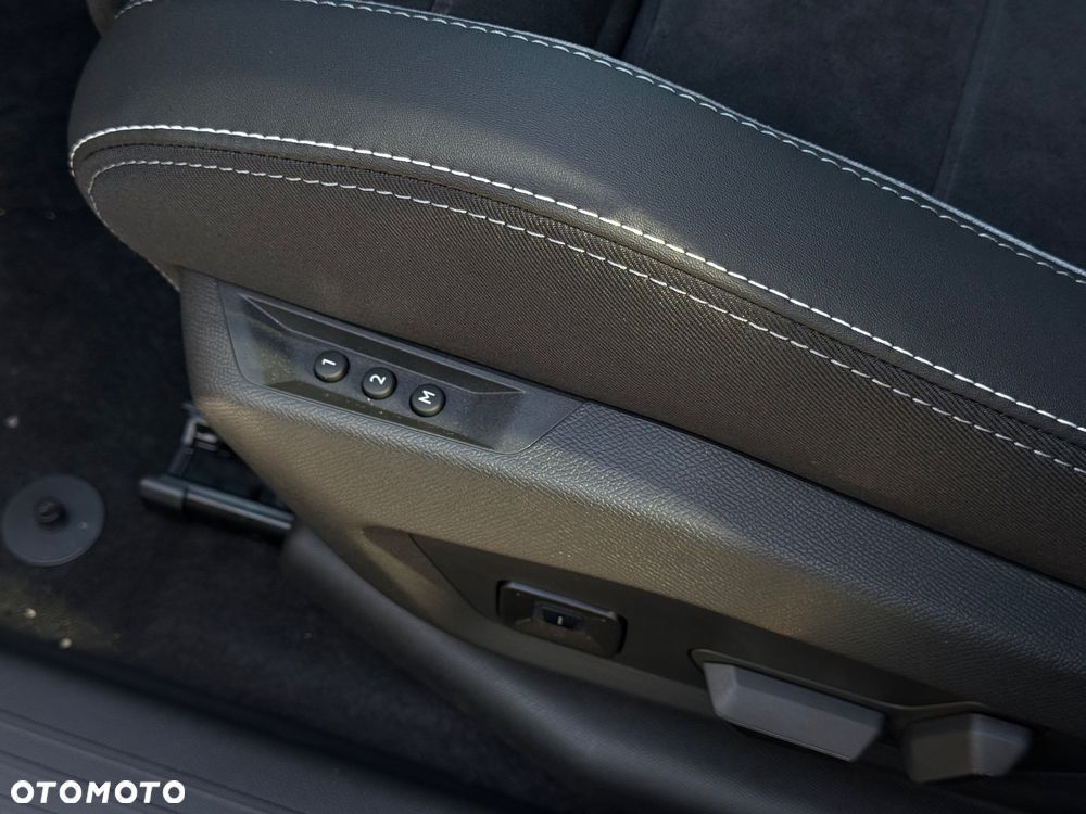 Opel Grandland 1.2 T mHEV GS S&S eDTC6 - 11