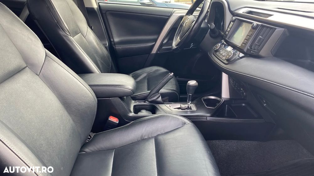 Toyota RAV4 2.5 VVT-i 4x4 Luxury - 6