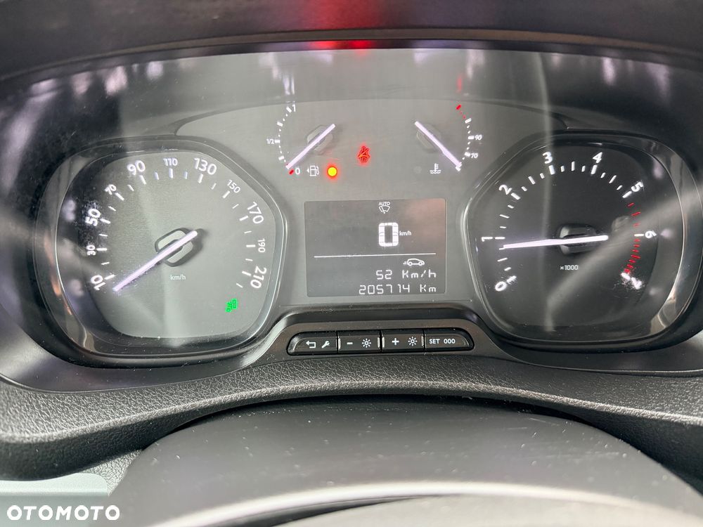 Peugeot Expert/2.0/ Long/SPROWADZONY /1 WŁ/FV23%/3-OS /5-DRZWI/SERWISOWANY/VW/FORD/OPEL/CITROEN - 19