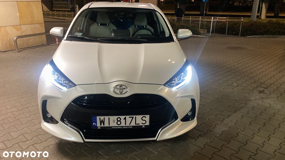 Toyota Yaris 1.5 Executive - 12
