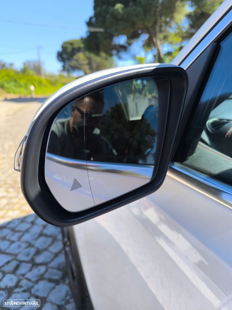 Mercedes-Benz EQB 250+ AMG Line - 27