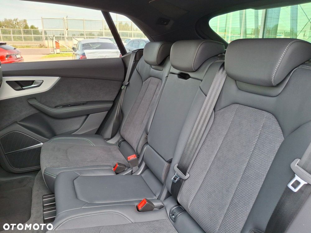 Audi SQ8 - 35