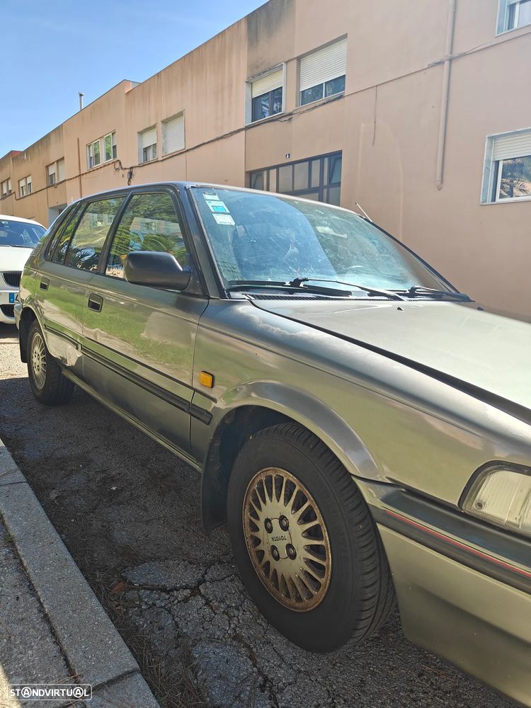 Toyota Corolla Hatchback 1.3 12v - 3