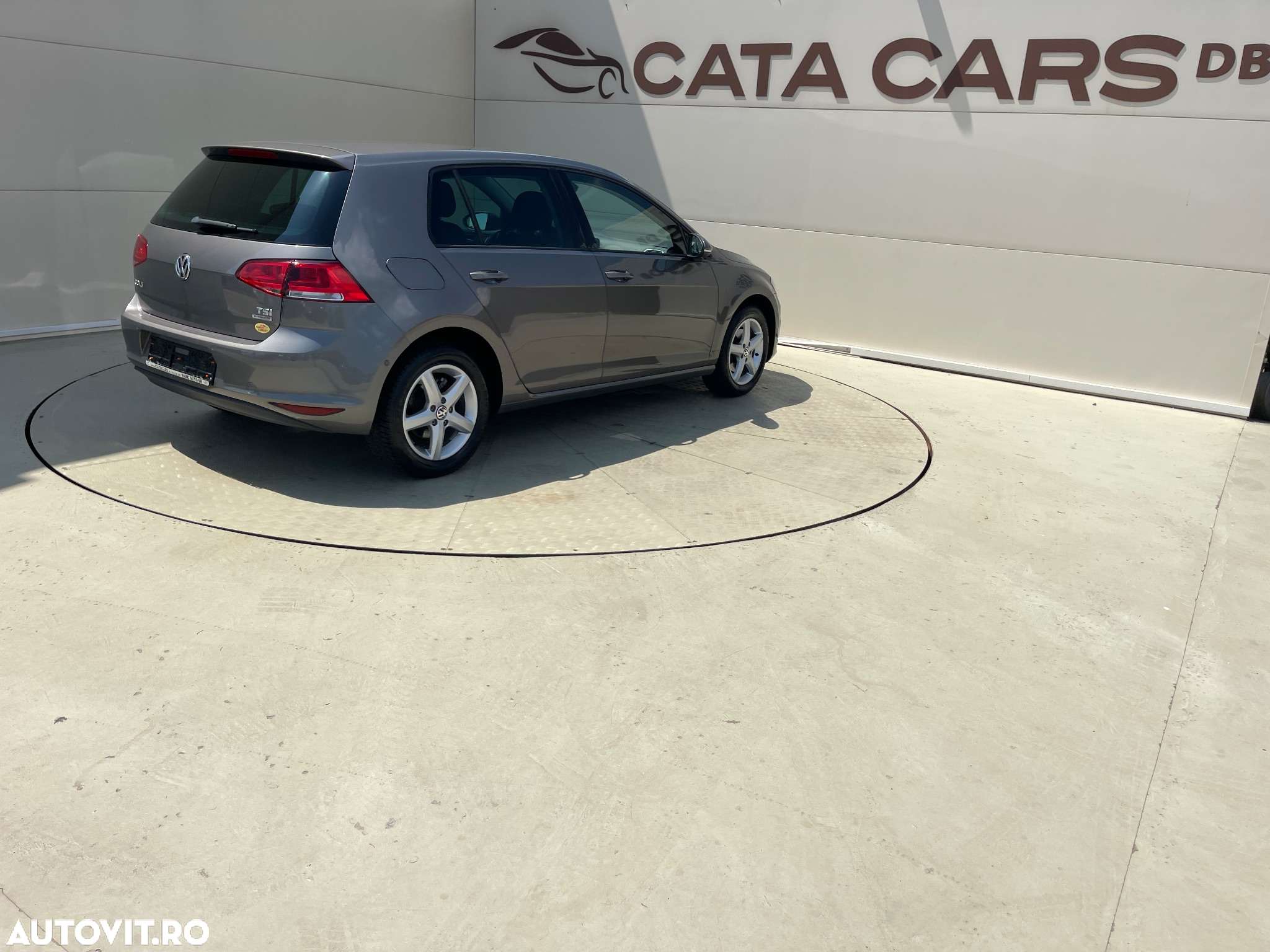 Volkswagen Golf 1.2 TSI BlueMotion Technology Comfortline - 16