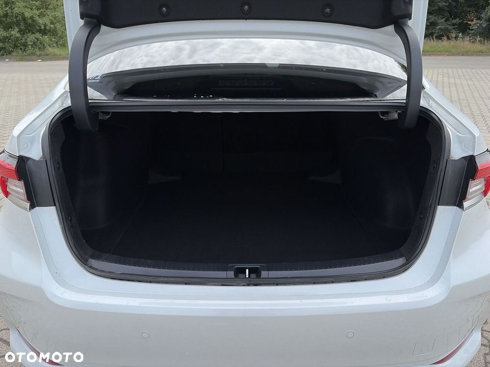 Toyota Corolla 1.8 Hybrid Style - 15