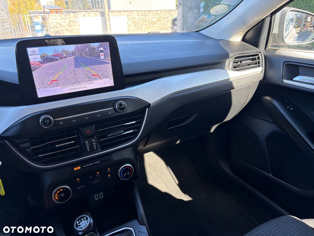 Ford Focus 1.5 EcoBlue Start-Stopp-System COOL&CONNECT - 29