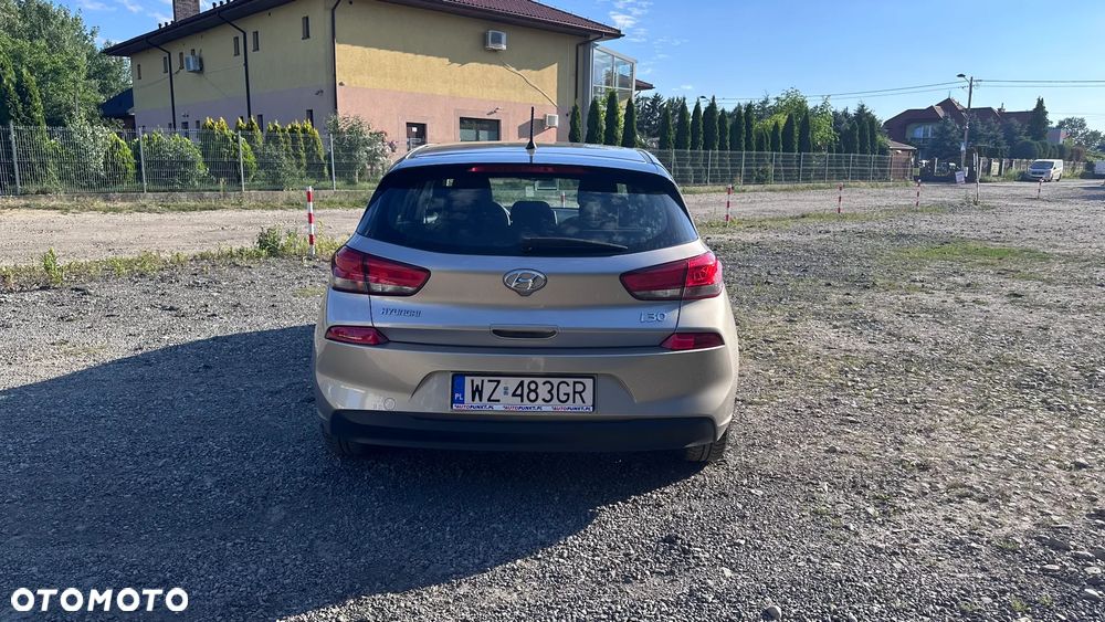 Hyundai i30 1.4 Classic + - 5