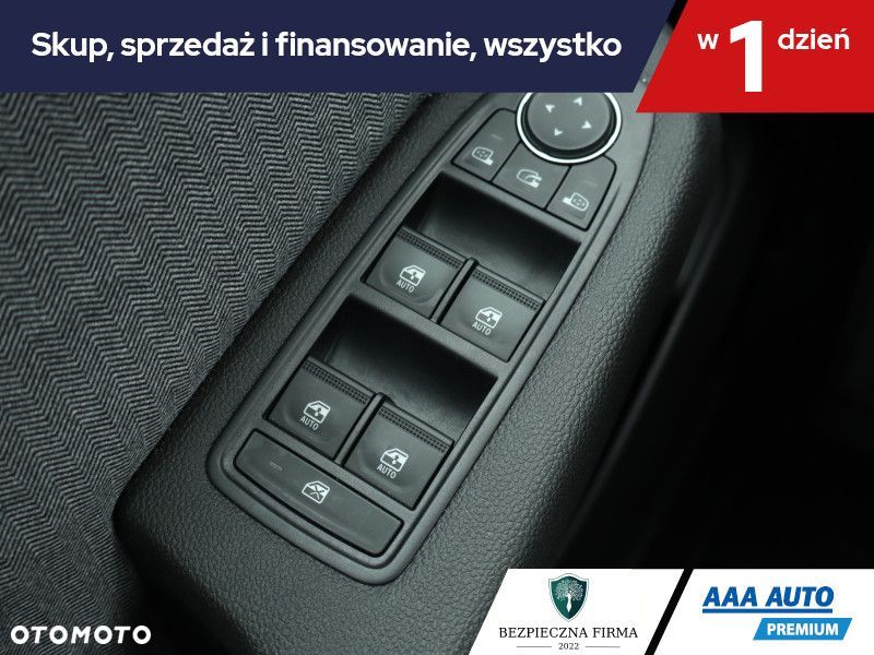 Renault Clio - 18