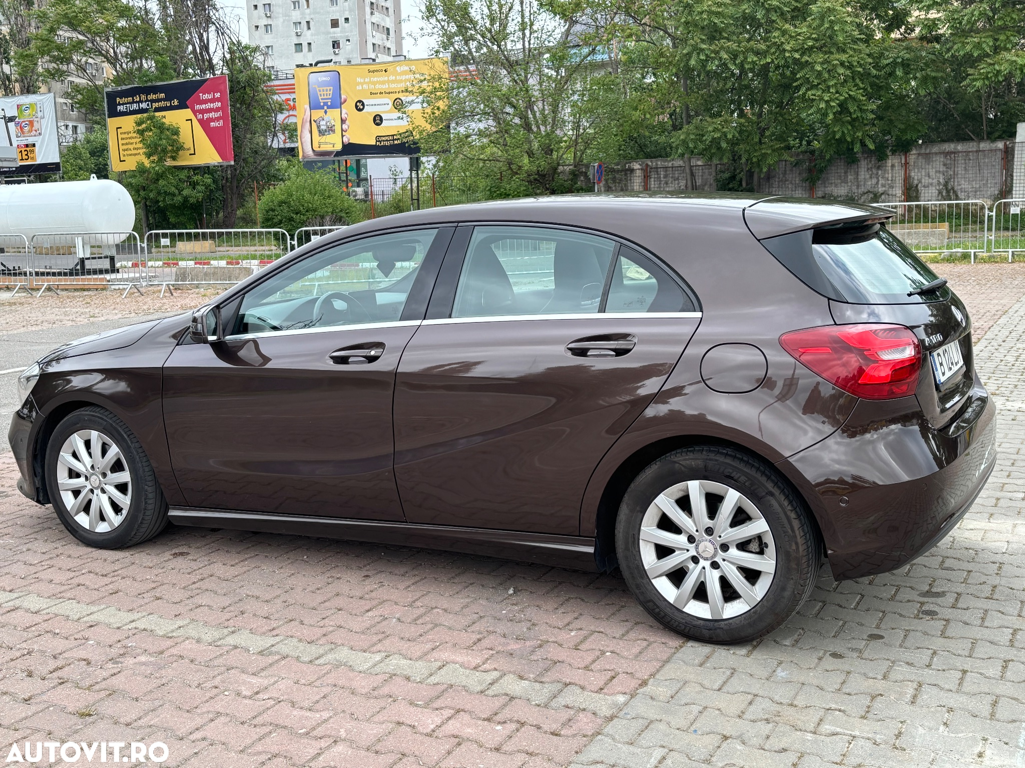 Mercedes-Benz A 180 (BlueEFFICIENCY) - 8
